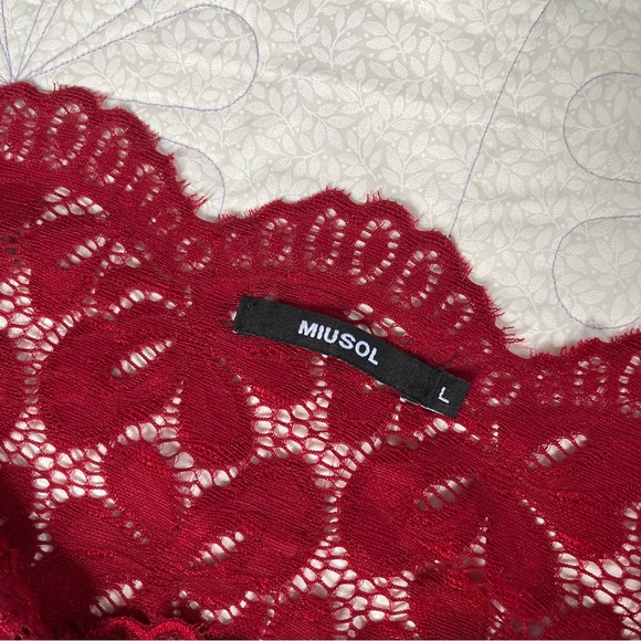 Miusol women’s red lace dress size large - Picture 6 of 6